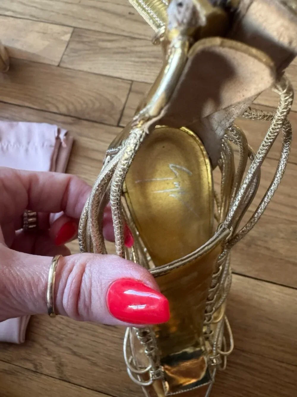 Gold Giuseppe Zanotti Roman style Stilettos - Picture 4 of 8